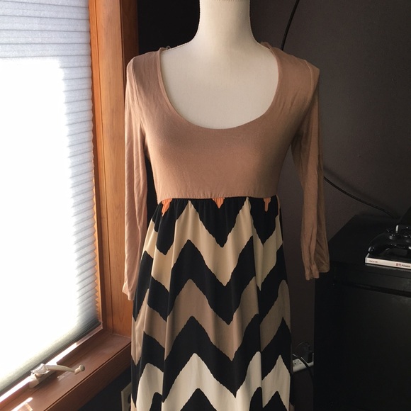 Dresses & Skirts - Boutique chevron maxi dress